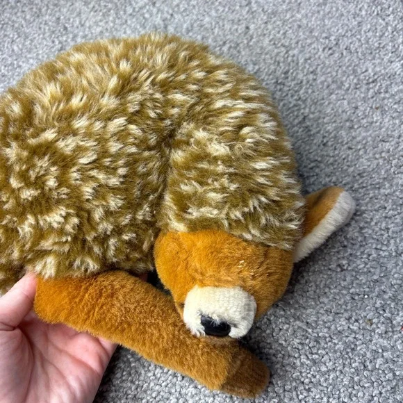 Steiff lorli Fawn laying down spotted deer Brown ear tag 1831/20 vtg curled up